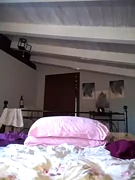 divinaerotica online show from March 27, 2026, 5:01 pm