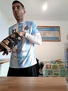 Snapshot of juanignacioargentino chatting on February 9, 2025, 1:35 pm juanignacioargentino online show from February 9, 2025, 1:35 pm