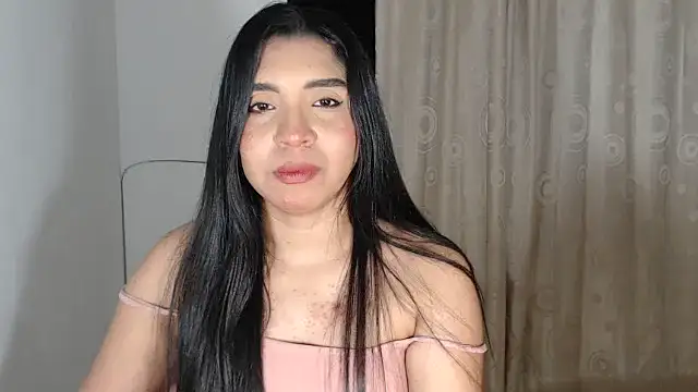 Snapshot of Antoneella_vz chatting on February 14, 2025, 3:33 am Antoneella vz online show from February 14, 2025, 3:33 am