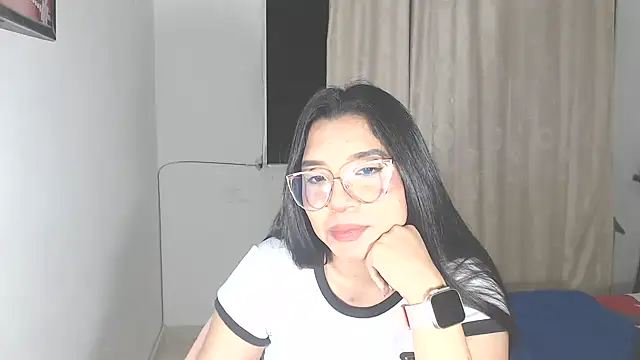 Snapshot of Antoneella_vz chatting on February 26, 2025, 10:15 am Antoneella vz online show from February 26, 2025, 10:15 am