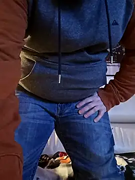 Snapshot of Pourleplasirs chatting on February 20, 2025, 1:25 am Pourleplasirs online show from February 20, 2025, 1:25 am