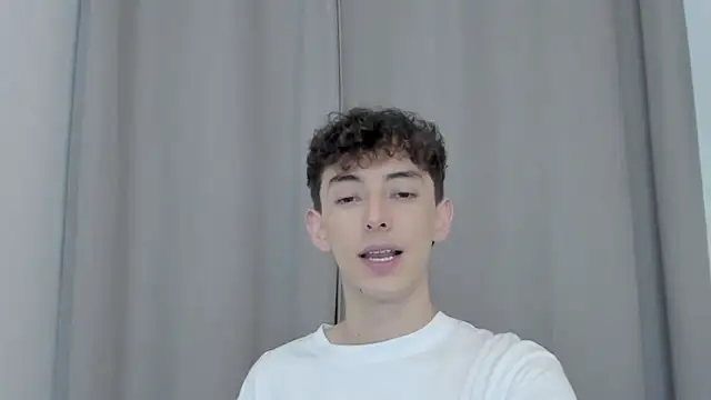 miketwink online show from October 29, 2025, 12:46 am