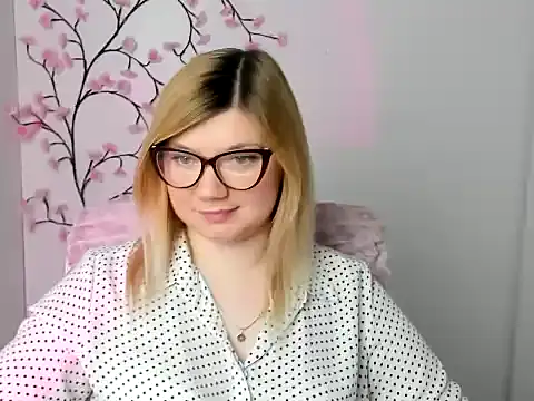 Lola moree online show from March 9, 2026, 1:15 pm