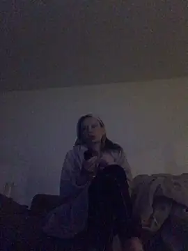 blondey206 online show from March 11, 2025, 9:15 pm