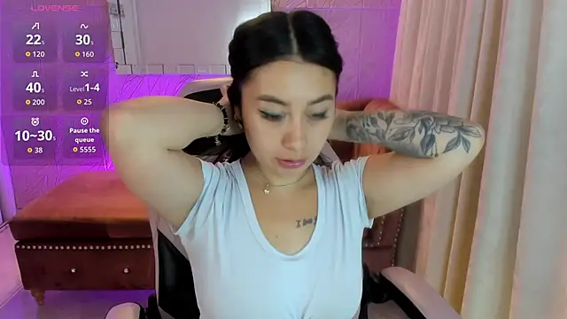 Snapshot of miss_isabella_m chatting on February 20, 2026, 1:44 pm miss isabella m online show from February 20, 2026, 1:44 pm