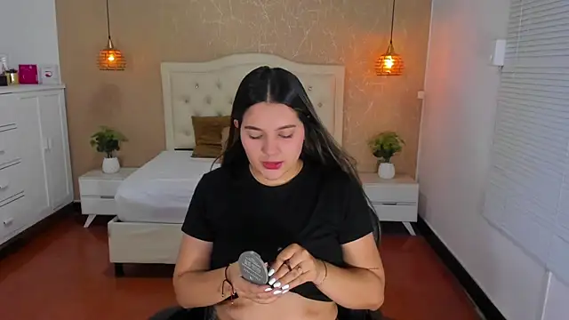 Hadley  online show from May 26, 2026, 3:13 am