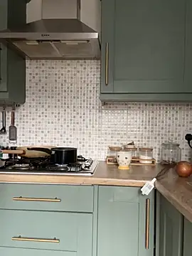 cute carly  online show from March 6, 2025, 4:07 pm