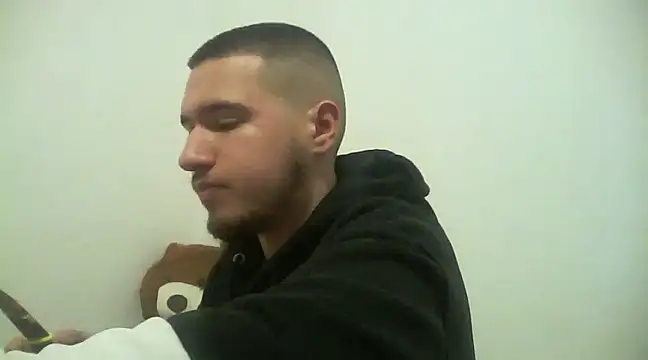 Drag Queen online show from February 1, 2025, 4:33 pm