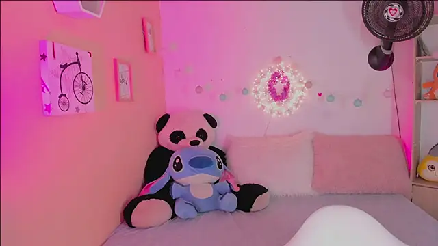 Snapshot of julietha_bianco_ chatting on February 12, 2025, 1:52 am julietha bianco online show from February 12, 2025, 1:52 am