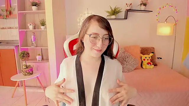 Snapshot of julietha_bianco_ chatting on March 6, 2025, 4:28 pm julietha bianco online show from March 6, 2025, 4:28 pm
