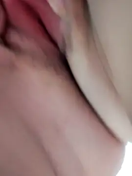 Maiden-Hot online show from April 9, 2026, 7:30 pm