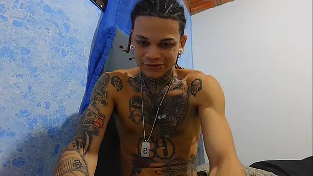 Snapshot of hot_man05 chatting on December 21, 2025, 11:34 pm hot man05 online show from December 21, 2025, 11:34 pm