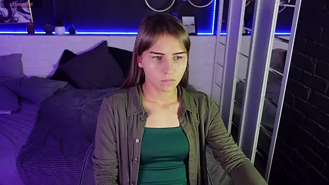 CharmBianca online show from February 23, 2025, 9:00 am