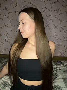 Arielle Swan online show from October 28, 2025, 3:47 pm