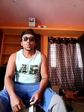 bigcock thick online show from February 4, 2026, 3:01 am