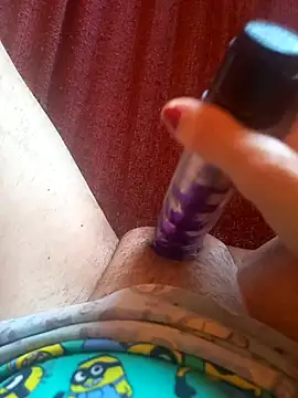 baixinhainsaciavel23 online show from September 16, 2025, 2:40 pm