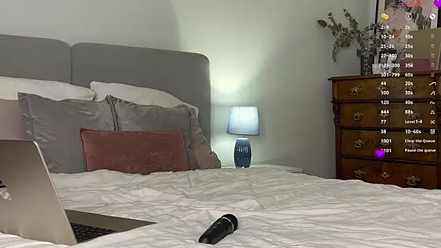 Snapshot of WhiteAnni chatting on October 3, 2025, 3:58 am WhiteAnni online show from October 3, 2025, 3:58 am