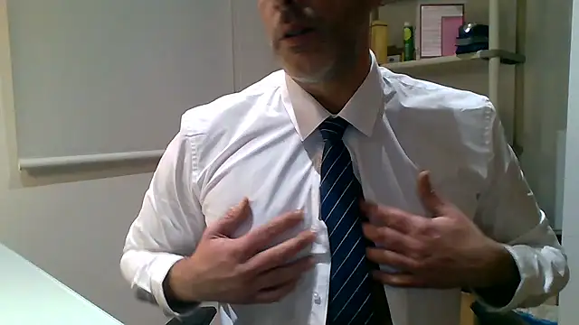 66MA69 online show from November 27, 2025, 12:02 am