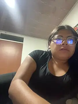 viccky vick online show from February 24, 2025, 12:20 am