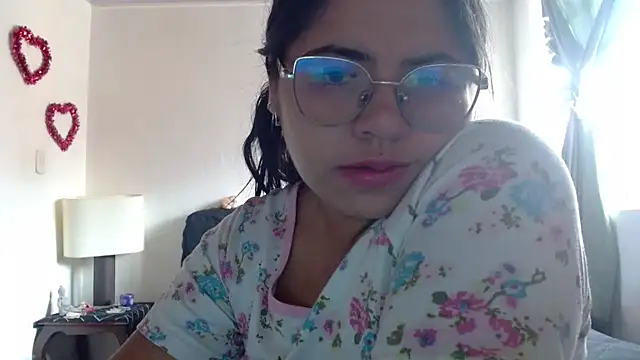 viccky vick online show from September 14, 2025, 5:01 pm