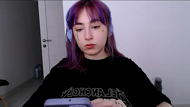 purplewitch online show from March 4, 2026, 7:36 am