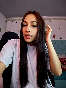 Marce0 online show from December 17, 2025, 3:56 am