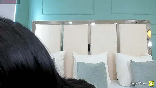 eva roseee online show from September 9, 2025, 9:03 pm