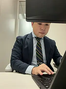 Nobu 469 online show from November 17, 2025, 9:37 am