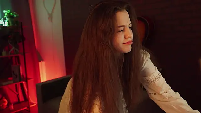 MilaStoyne online show from March 13, 2025, 6:05 am