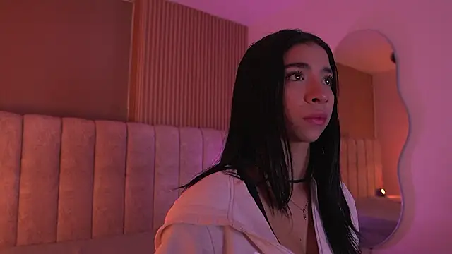 sara lopee1 online show from February 18, 2026, 11:50 am