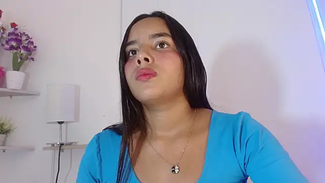 Roxy Stonee online show from November 7, 2025, 7:25 pm