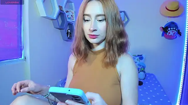 chloe rockss  online show from February 13, 2025, 6:38 pm