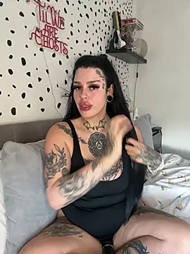 tempzzz12 online show from June 19, 2026, 3:38 pm