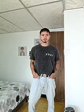 Niick01  online show from October 28, 2025, 3:36 pm