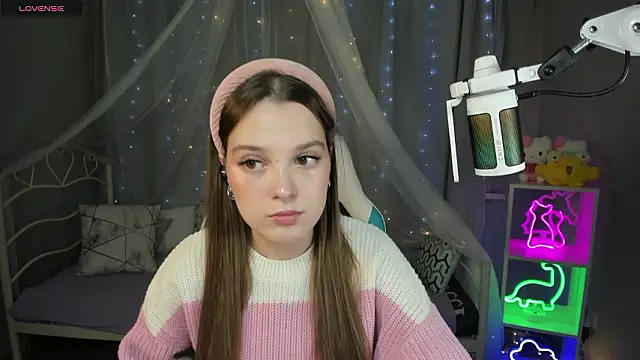 kaisajenner online show from February 4, 2026, 12:11 pm