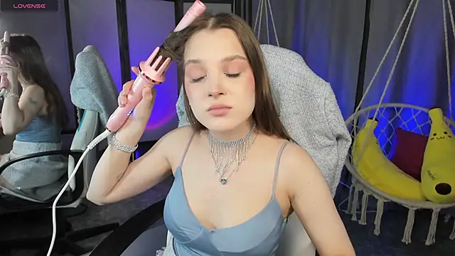 kaisajenner online show from February 19, 2026, 9:16 am