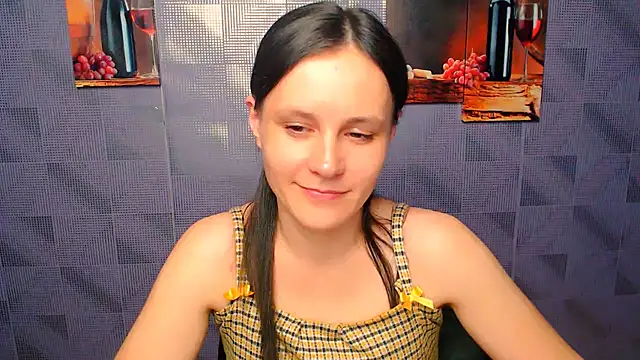 Snapshot of ValeriaHeart_ chatting on February 13, 2025, 5:33 pm ValeriaHeart online show from February 13, 2025, 5:33 pm