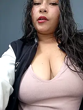 Snapshot of Rachel_new20 chatting on September 22, 2025, 8:55 pm Rachel new20 online show from September 22, 2025, 8:55 pm