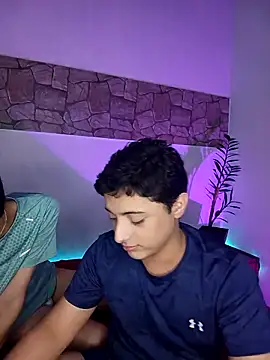 Snapshot of jacob_and_sam chatting on February 23, 2025, 4:17 am jacob and sam online show from February 23, 2025, 4:17 am