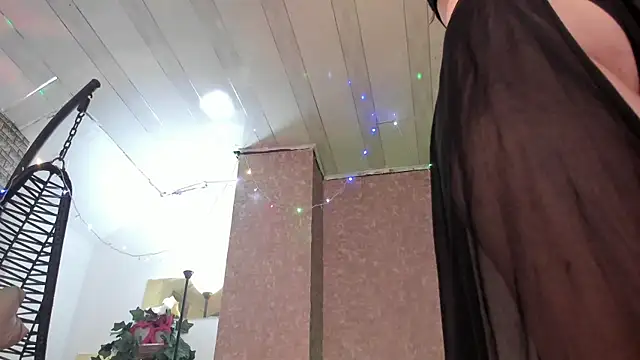 FelicitaSweet online show from February 28, 2025, 10:39 pm