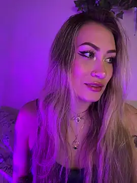 Snapshot of Lally_Valencia__ chatting on March 10, 2025, 4:38 am Lally Valencia   online show from March 10, 2025, 4:38 am