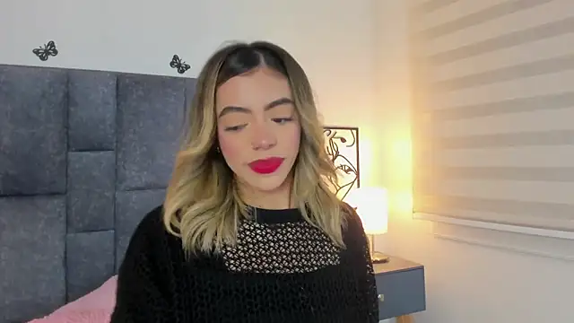 Violetta Ficher online show from April 3, 2026, 2:20 am