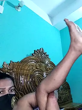 monekhan123 online show from November 19, 2025, 1:33 pm