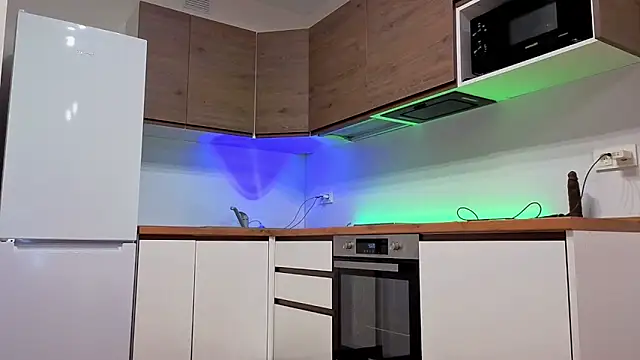 Enjoy everymoment  online show from April 8, 2026, 3:56 pm