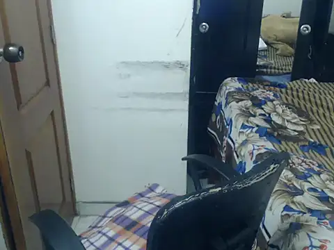 Siblleyx online show from February 17, 2026, 10:27 pm