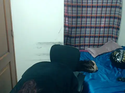 Siblleyx online show from April 29, 2026, 9:43 pm