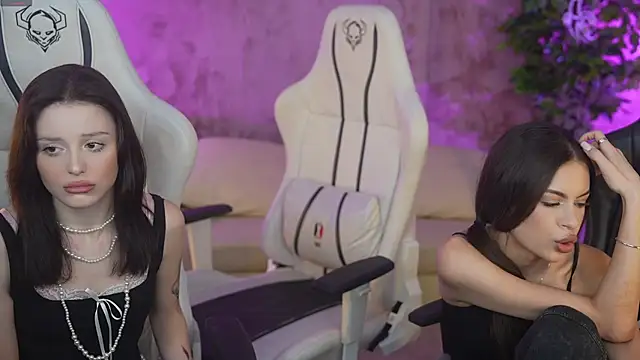 Snapshot of Milana_angell chatting on February 25, 2025, 3:38 pm Milana angell online show from February 25, 2025, 3:38 pm