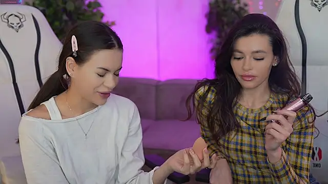 Snapshot of Milana_angell chatting on March 13, 2025, 7:42 am Milana angell online show from March 13, 2025, 7:42 am