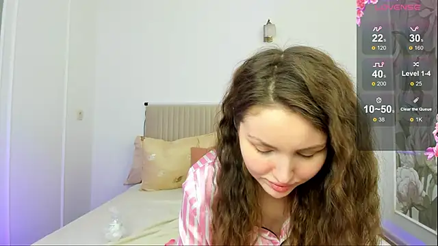 Lora Rosee online show from February 11, 2025, 11:54 am