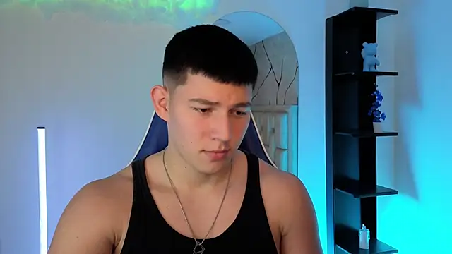 JamesCr  online show from June 4, 2026, 12:44 pm